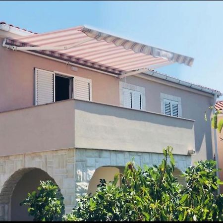 Danijel Apartman Vir Kültér fotó