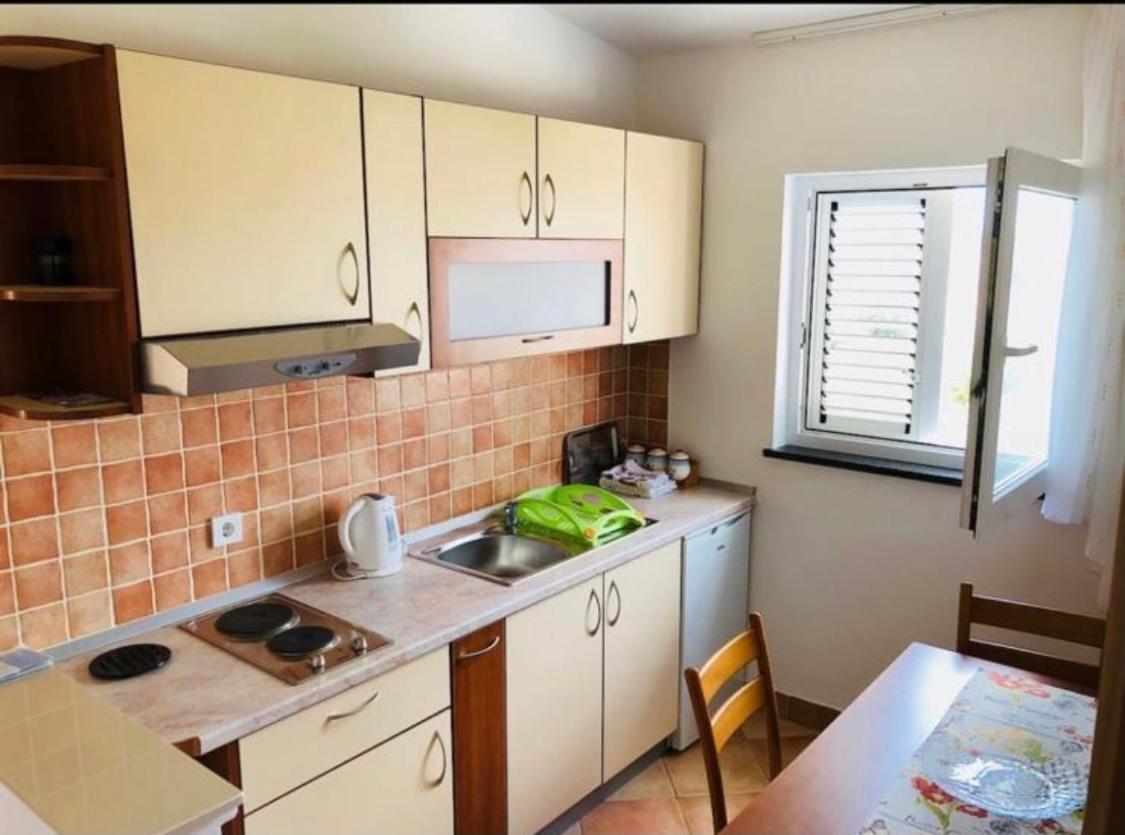 Danijel Apartman Vir Kültér fotó